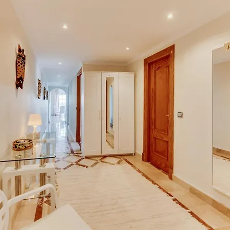 Apartment Cozy 2 Bdrm W Pool & Stunning Mountain Views